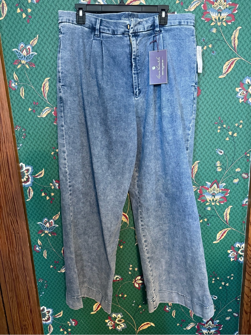 Light Wash Wide Leg Jeans Pants Gloria Vanderbilt Swan Series